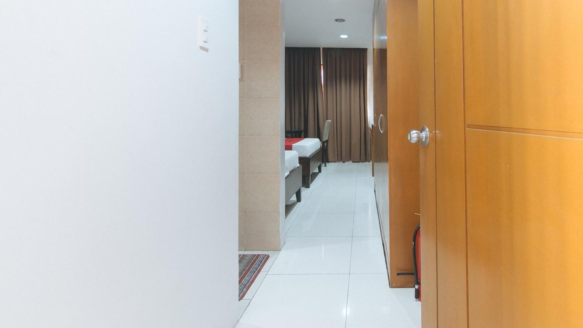 Reddoorz Near Angeles University Foundation Exterior foto